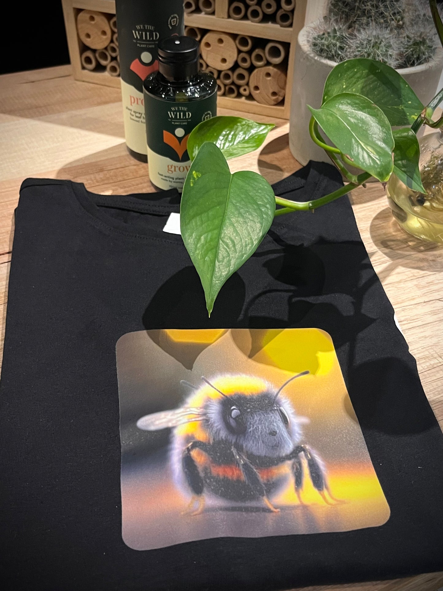 Adorable Fluffy Bee - Men's and Ladies Crewneck T-shirt π